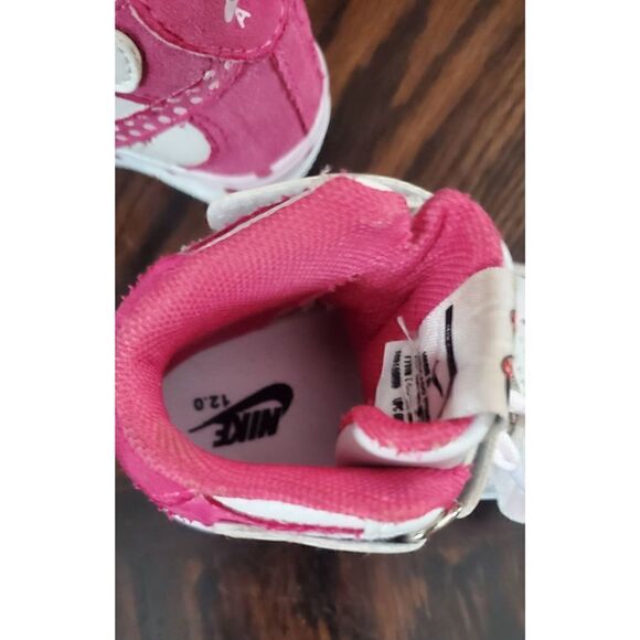 COLLECTIBLE SPECIAL EDITION MINNIE MOUSE NIKE AIR FORCE 1'S HIGH TOPS - Picture 7 of 10